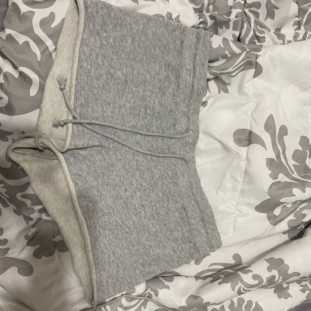 Forever 21 women’s drawstring shorts